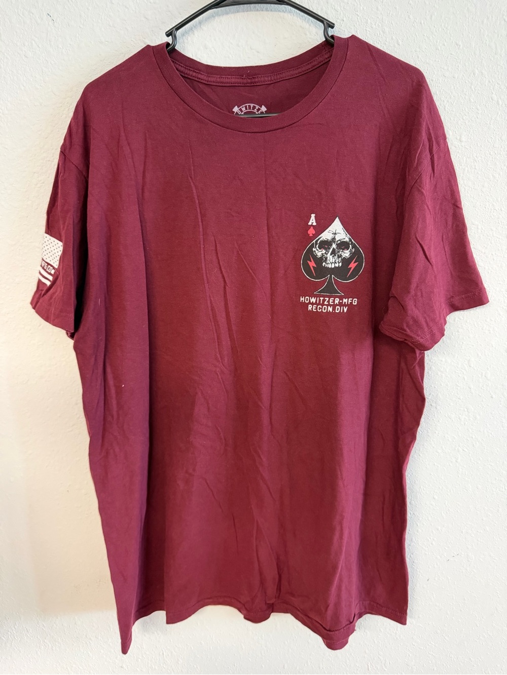 Men's Maroon Graphic Short-Sleeve Tee - Howitzer-MFG Recon Div